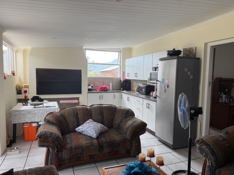 5 Bedroom Property for Sale in Ladismith Western Cape